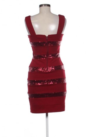 Ruha Amisu, Méret M, Szín Piros, Ár 1 982 Ft