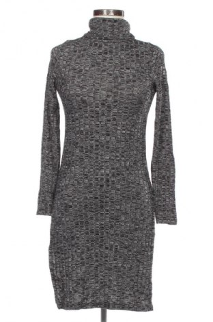 Рокля Amisu, Размер XS, Цвят Многоцветен, Цена 2,55 €