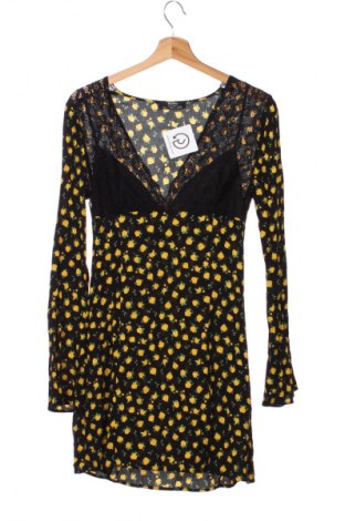 Šaty  Bershka, Velikost L, Barva Vícebarevné, Cena  129,00 Kč