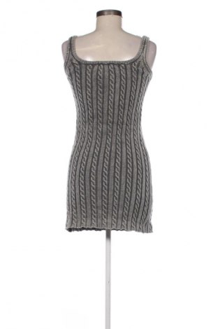 Рокля Bershka, Размер M, Цвят Многоцветен, Цена 11,24 €