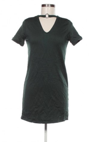 Рокля Bershka, Размер XS, Цвят Зелен, Цена 7,15 €