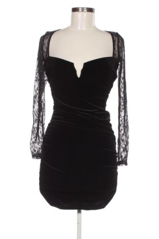Kleid Bershka, Größe S, Farbe Schwarz, Preis 21,99 €