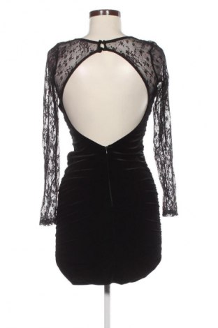 Kleid Bershka, Größe S, Farbe Schwarz, Preis 21,99 €