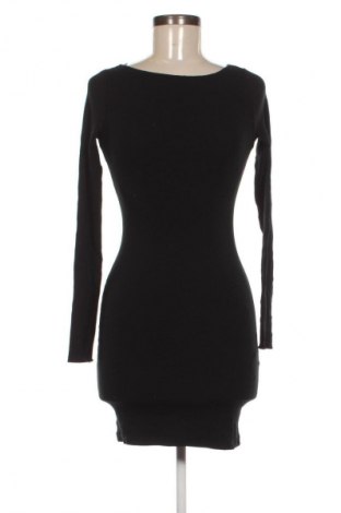 Рокля Bershka, Размер S, Цвят Черен, Цена 2,04 €
