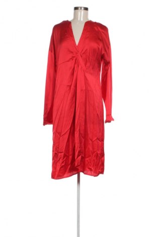Šaty  Boohoo, Velikost M, Barva Červená, Cena  149,00 Kč