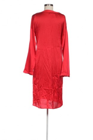 Šaty  Boohoo, Velikost M, Barva Červená, Cena  149,00 Kč