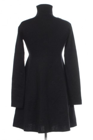 Šaty  C.P. Company, Velikost M, Barva Černá, Cena  1 009,00 Kč