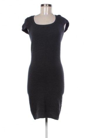 Šaty  Calliope, Velikost M, Barva Šedá, Cena  149,00 Kč