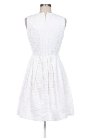 Рокля Calvin Klein, Размер S, Цвят Бял, Цена 37,83 €
