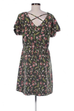 Šaty  Carry, Velikost L, Barva Vícebarevné, Cena  199,00 Kč