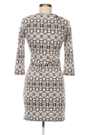 Šaty  Colloseum, Velikost M, Barva Vícebarevné, Cena  79,00 Kč