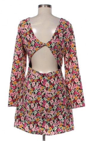 Рокля Fashion Union, Размер M, Цвят Многоцветен, Цена 15,70 €