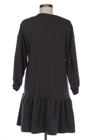 Рокля H&M, Размер S, Цвят Сив, Цена 3,57 €