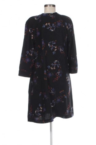 Рокля H&M, Размер M, Цвят Многоцветен, Цена 3,06 €