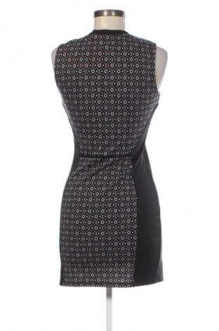 Рокля H&M Divided, Размер M, Цвят Многоцветен, Цена 8,69 €