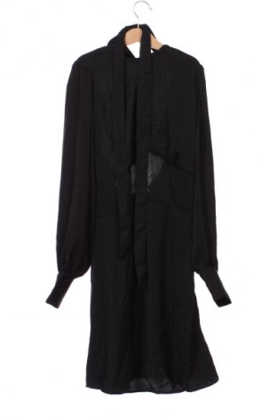 Рокля H&M Divided, Размер M, Цвят Черен, Цена 7,15 €