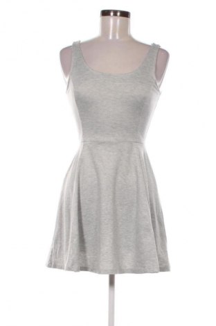 Šaty  H&M Divided, Velikost M, Barva Šedá, Cena  89,00 Kč