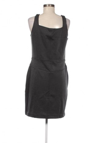 Šaty  Kapalua, Velikost M, Barva Šedá, Cena  49,00 Kč