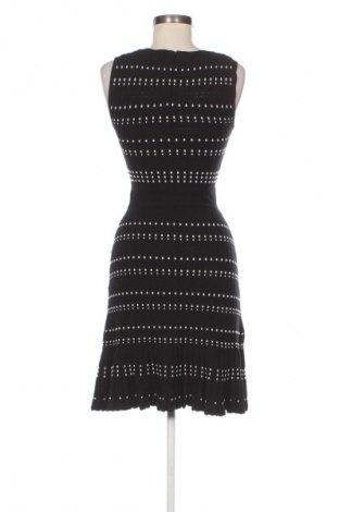 Рокля Lipsy London, Размер M, Цвят Многоцветен, Цена 7,66 €