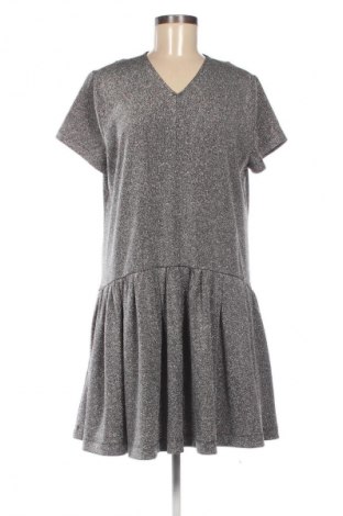 Sukienka Mads Norgaard, Rozmiar M, Kolor Srebrzysty, Cena 71,99 zł