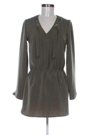 Рокля Mohito, Размер XS, Цвят Зелен, Цена 5,62 €