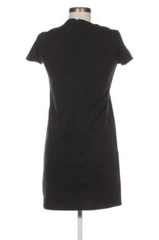 Рокля Mohito, Размер XS, Цвят Черен, Цена 14,82 €
