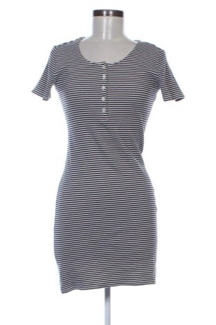 Рокля Monki, Размер S, Цвят Многоцветен, Цена 7,66 €