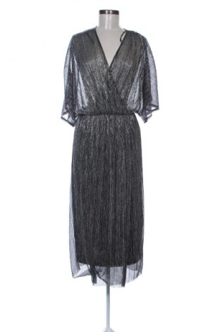 Sukienka Monki, Rozmiar S, Kolor Srebrzysty, Cena 50,33 zł