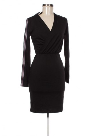 Рокля ONLY, Размер S, Цвят Черен, Цена 7,15 €