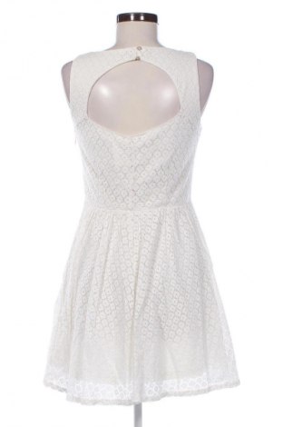 Рокля ONLY, Размер M, Цвят Бял, Цена 12,78 €