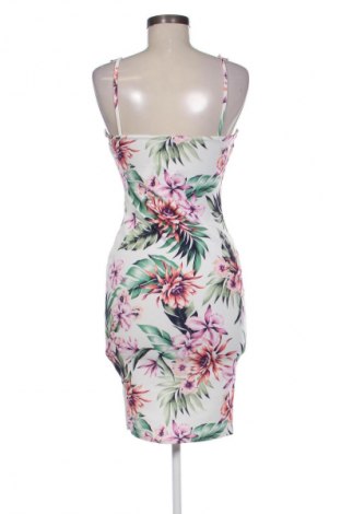 Kleid Pretty Little Thing, Größe S, Farbe Mehrfarbig, Preis € 7,62