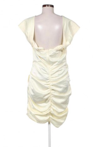 Kleid Pretty Little Thing, Größe XL, Farbe Gelb, Preis 7,99 €