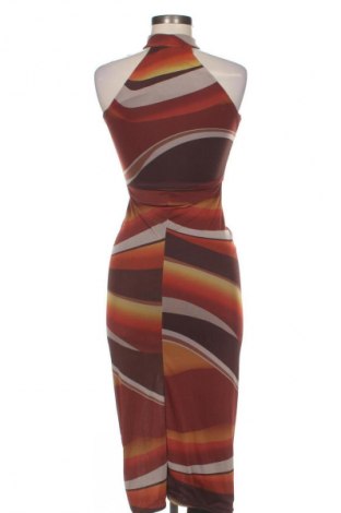 Рокля Pretty Little Thing, Размер S, Цвят Многоцветен, Цена 8,18 €