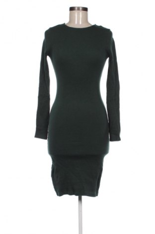 Šaty  Pull&Bear, Velikost S, Barva Zelená, Cena  219,00 Kč