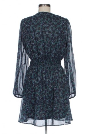 Рокля Reserved, Размер M, Цвят Многоцветен, Цена 13,80 €