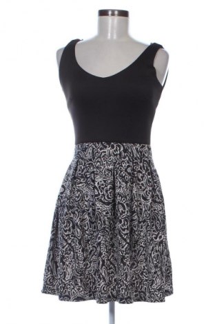 Rochie Reserved, Mărime M, Culoare Multicolor, Preț 102,99 Lei