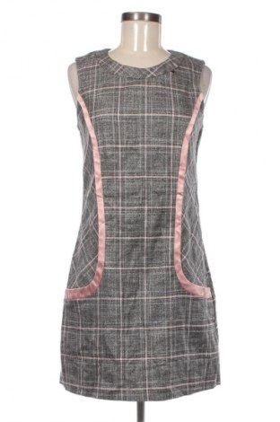 Φόρεμα Rinascimento, Μέγεθος M, Χρώμα Γκρί, Τιμή 45,99 €