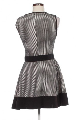 Šaty  Rinascimento, Velikost M, Barva Vícebarevné, Cena  649,00 Kč