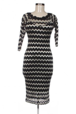 Šaty  Rinascimento, Velikost L, Barva Vícebarevné, Cena  399,00 Kč