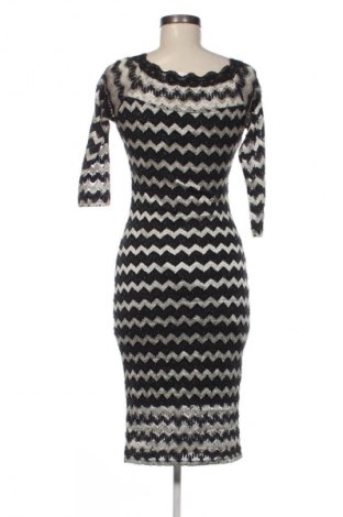 Šaty  Rinascimento, Velikost L, Barva Vícebarevné, Cena  399,00 Kč