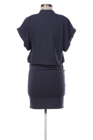 Sukienka Selected Femme, Rozmiar M, Kolor Niebieski, Cena 79,99 zł