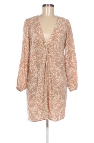 Рокля Sinsay, Размер M, Цвят Многоцветен, Цена 4,09 €