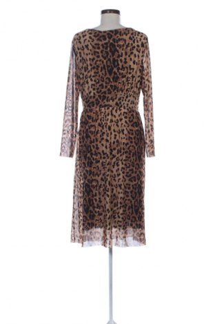 Рокля Soaked In Luxury, Размер M, Цвят Многоцветен, Цена 11,35 €