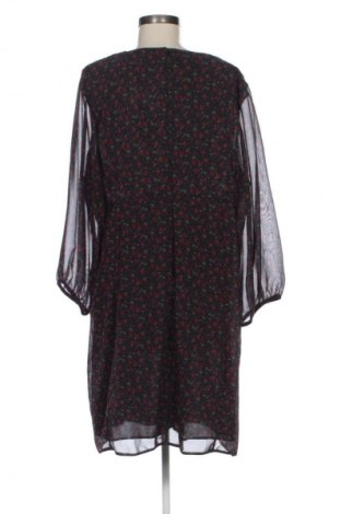 Šaty  Trendyol, Velikost XXL, Barva Černá, Cena  229,00 Kč