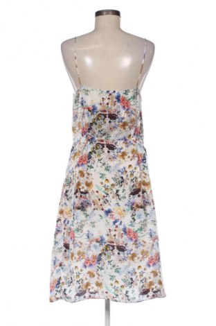 Рокля Unbranded, Размер M, Цвят Многоцветен, Цена 18,40 €