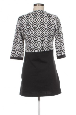 Рокля Unbranded, Размер XL, Цвят Многоцветен, Цена 7,15 €