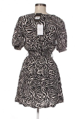 Kleid Unbranded, Größe M, Farbe Mehrfarbig, Preis 22,99 €