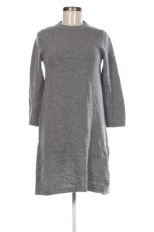 Рокля United Colors Of Benetton, Размер S, Цвят Сив, Цена 12,78 €