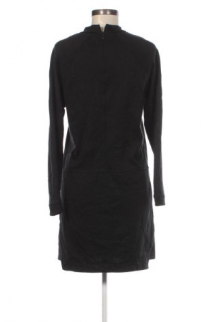 Рокля United Colors Of Benetton, Размер S, Цвят Черен, Цена 9,71 €