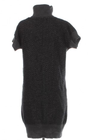 Рокля United Colors Of Benetton, Размер L, Цвят Многоцветен, Цена 8,18 €